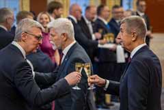 Президент Чехии утвердил правительство во главе с Андреем Бабишем Президент Чехии утвердил правительство во главе с Андреем Бабишем