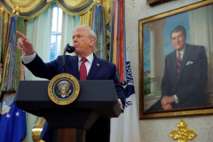 Трамп заявил, что обсудил конфликт на Украине с Зеленским, европейскими лидерами Трамп заявил, что обсудил конфликт на Украине с Зеленским, европейскими лидерами