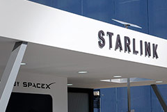 SpaceX �������� � ������� � xAI