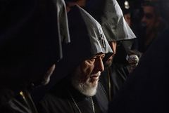 Против Католикоса всех армян возбудили дело и запретили его выезд из страны Против Католикоса всех армян возбудили дело и запретили его выезд из страны