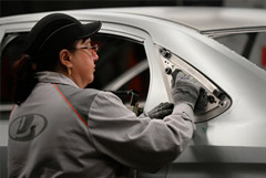 "�������" ������ ���� ������ Lada � ������� �� 15%