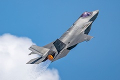 ��� ����������� �� ������� ������ ������������� 18 ������������ F-35A