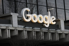 Google оштрафован в РФ на 16 млрд рублей Google оштрафован в РФ на 16 млрд рублей