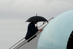 Трамп попросил КНР перенести его визит в Пекин на месяц Трамп попросил КНР перенести его визит в Пекин на месяц