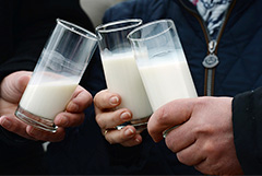 Депутаты предложили переходный период для ужесточения маркировки "фермерской" продукции Депутаты предложили переходный период для ужесточения маркировки "фермерской" продукции