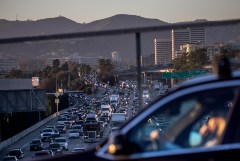 В США средняя розничная цена галлона бензина превысила $4 впервые с 2022 года В США средняя розничная цена галлона бензина превысила $4 впервые с 2022 года