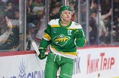 Хет-трик Капризова принес "Миннесоте" победу над "Детройтом" в НХЛ Хет-трик Капризова принес "Миннесоте" победу над "Детройтом" в НХЛ