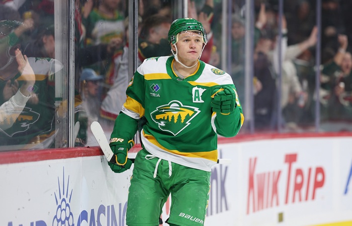 Хет-трик Капризова принес "Миннесоте" победу над "Детройтом" в НХЛ