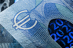 ��� ������������ ��� �� �� � Euroclear �� 200 ���� ���� � ������ ������