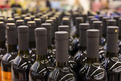 Доля отечественных товарных позиций на винном рынке РФ превысила 13% Доля отечественных товарных позиций на винном рынке РФ превысила 13%