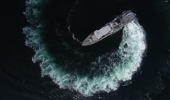 ВМС США обнаружили 10 морских мин в Ормузском проливе ВМС США обнаружили 10 морских мин в Ормузском проливе