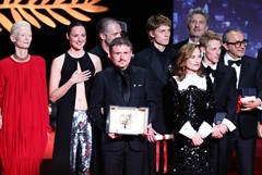 Фильм "Фьорд" стал обладателем "Золотой пальмовой ветви" Каннского кинофестиваля Фильм "Фьорд" стал обладателем "Золотой пальмовой ветви" Каннского кинофестиваля