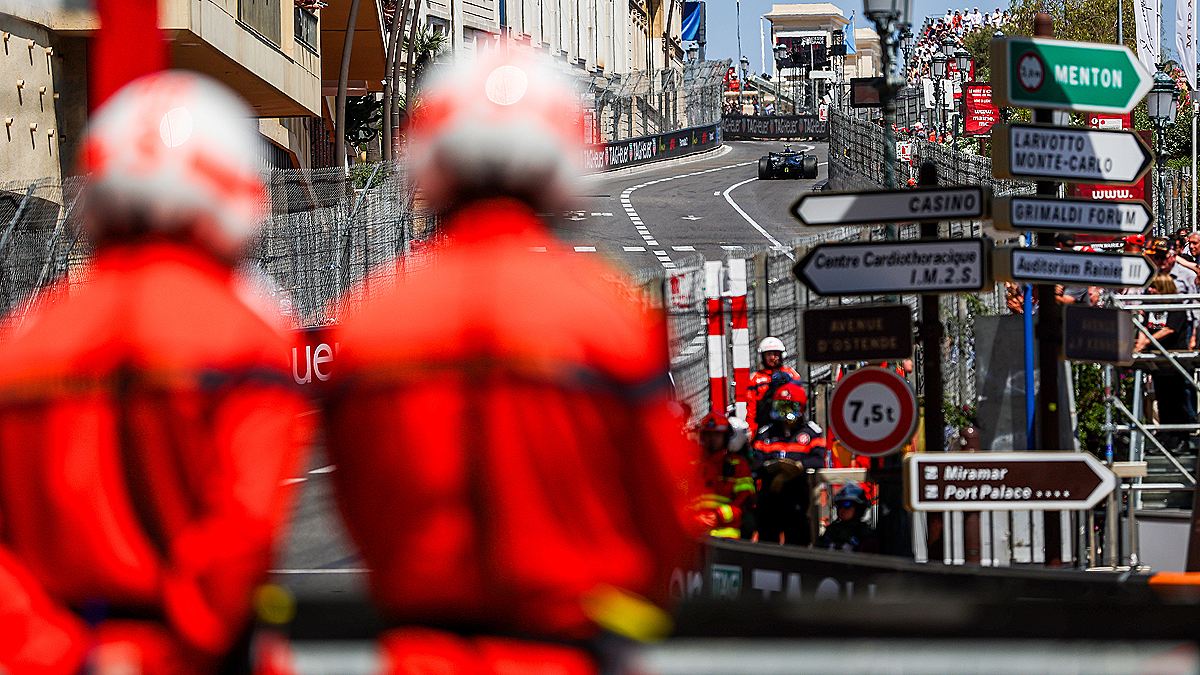 Кими Антонелли выиграл пятый этап "Формулы-1" подряд