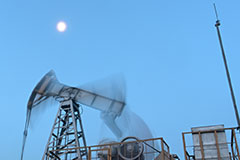 Brent ���������� �� 4,54%, �� $97,32 �� �������