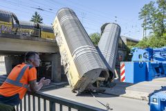 Один человек погиб при столкновении товарных поездов в Мюнхене Один человек погиб при столкновении товарных поездов в Мюнхене