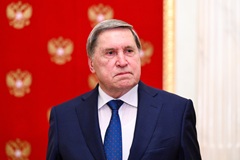 Ушаков сообщил, что президенты РФ и США обсуждали украинское урегулирование Ушаков сообщил, что президенты РФ и США обсуждали украинское урегулирование