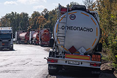 Петербургская биржа ограничила шаг роста цены на бензин и ДТ из Белоруссии в 0,01% Петербургская биржа ограничила шаг роста цены на бензин и ДТ из Белоруссии в 0,01%