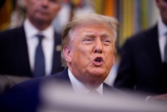 Трамп заявил, что удары США призваны вернуть Иран за стол переговоров Трамп заявил, что удары США призваны вернуть Иран за стол переговоров