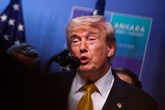 Трамп призвал сенаторов добавить меры против Ирана в законопроект о санкциях против РФ Трамп призвал сенаторов добавить меры против Ирана в законопроект о санкциях против РФ