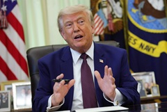 Трамп вводит дополнительные пошлины в 50% на ряд товаров из Канады Трамп вводит дополнительные пошлины в 50% на ряд товаров из Канады
