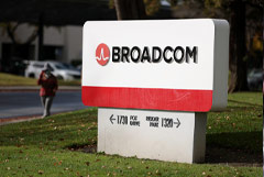 Apple �������� ����� $30 ���� �� ���� Broadcom
