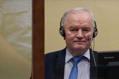 Скончался бывший командующий армией боснийских сербов Ратко Младич Скончался бывший командующий армией боснийских сербов Ратко Младич