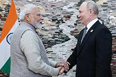 Путин поблагодарил Моди за личное внимание к развитию отношений Индии и РФ Путин поблагодарил Моди за личное внимание к развитию отношений Индии и РФ
