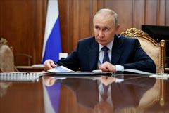 Путин призвал россиян прийти на выборы и принять обдуманное решение Путин призвал россиян прийти на выборы и принять обдуманное решение