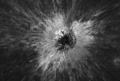 NASA обнаружило крупнейший новый кратер на Луне NASA обнаружило крупнейший новый кратер на Луне