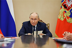 Путин заявил, что противнику не удалось сорвать выборы в РФ Путин заявил, что противнику не удалось сорвать выборы в РФ