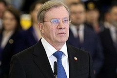 Савельев снят с поста вице-премьера в связи с избранием в Госдуму Савельев снят с поста вице-премьера в связи с избранием в Госдуму