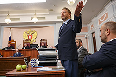 Совет ЕС ввел санкции против 10 россиян за недопуск "Яблока" к выборам Совет ЕС ввел санкции против 10 россиян за недопуск "Яблока" к выборам