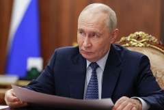 Путин поручил кабмину утвердить программу восстановления пострадавших объектов торговой и логистической инфраструктуры Путин поручил кабмину утвердить программу восстановления пострадавших объектов торговой и логистической инфраструктуры