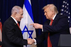 Трамп поддержал Нетаньяху в преддверии израильских выборов Трамп поддержал Нетаньяху в преддверии израильских выборов