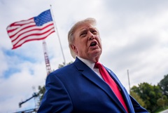 Трамп объяснил решение не вводить дополнительные санкции против России Трамп объяснил решение не вводить дополнительные санкции против России