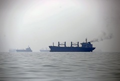 КСИР сообщил о подрыве нефтяного танкера на мине в Ормузском проливе КСИР сообщил о подрыве нефтяного танкера на мине в Ормузском проливе